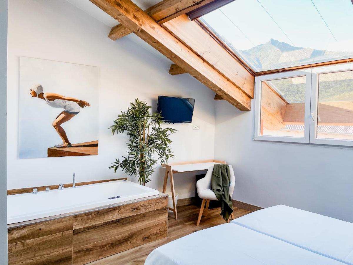 Hotel Camino De Las Estrellas Serranillos Ngoại thất bức ảnh