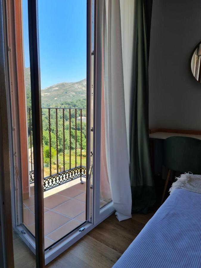 Hotel Camino De Las Estrellas Serranillos Ngoại thất bức ảnh