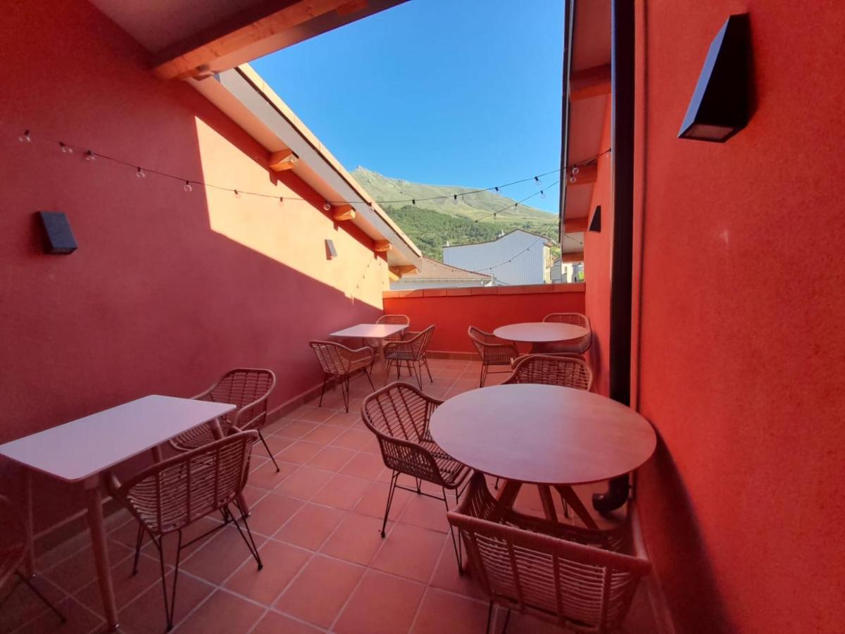Hotel Camino De Las Estrellas Serranillos Ngoại thất bức ảnh